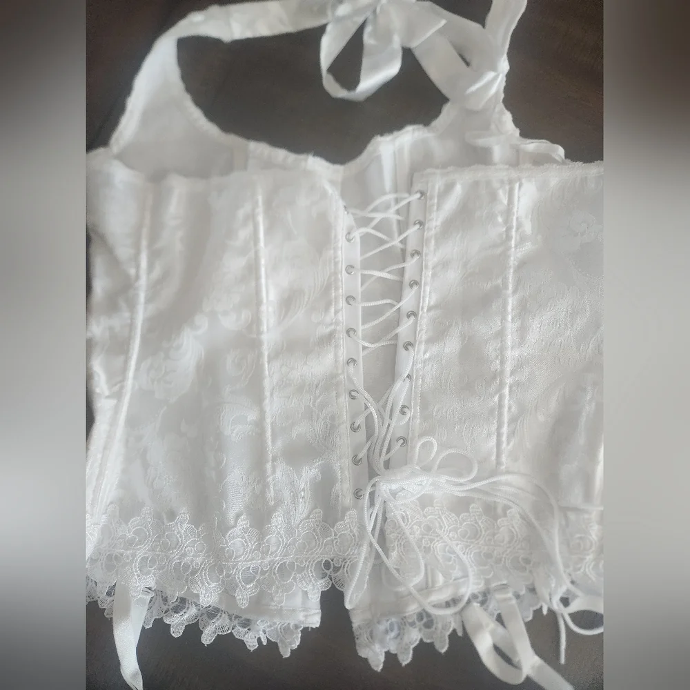 White Lace Corset With‎ Garter Sz 38/Lg